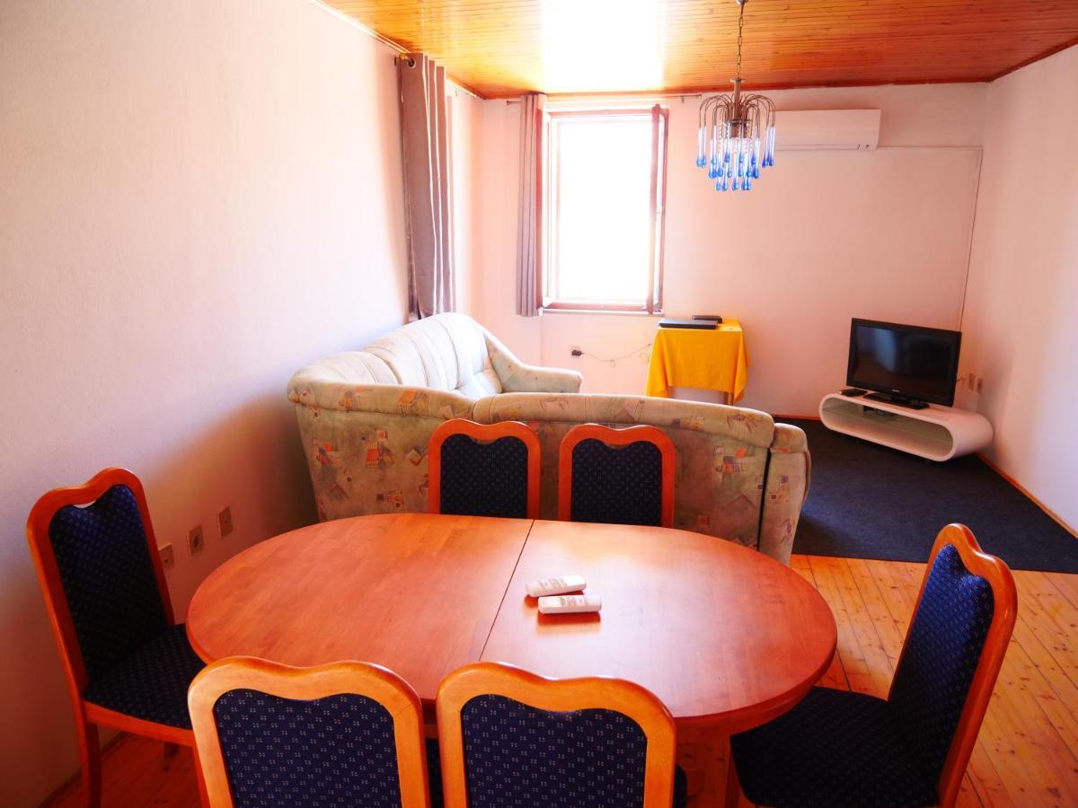 Apartment Piranhe Екстер'єр фото